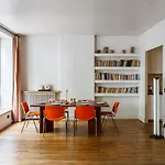 The Marais & Docks View Apartment