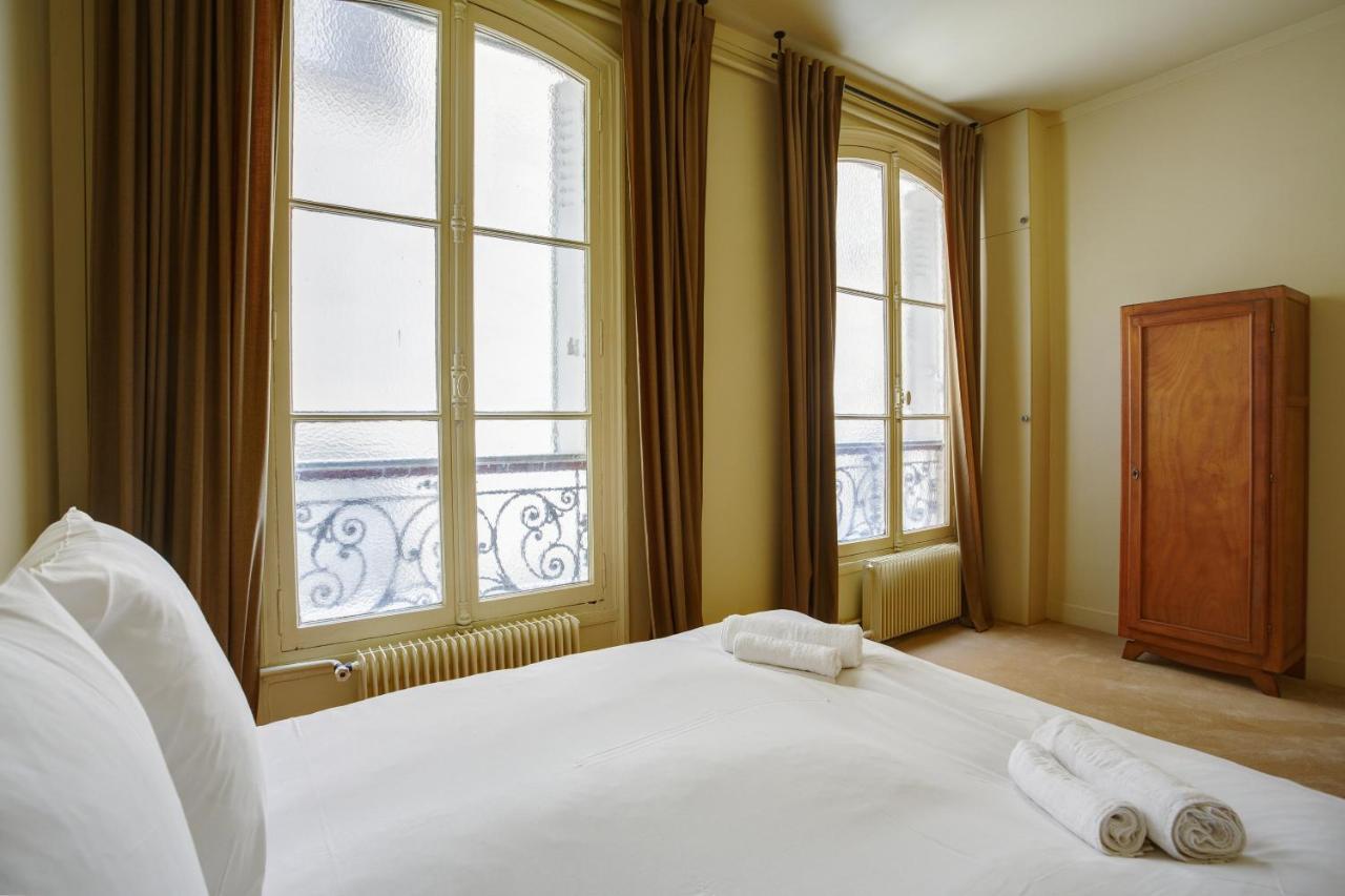 The Marais & Docks View